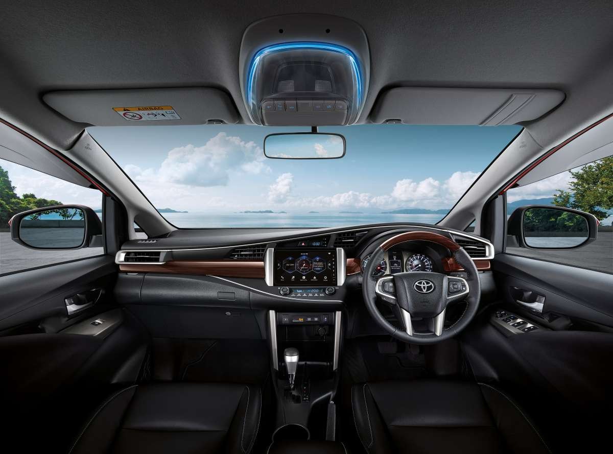 Toyota Innova Zenix 2023 sẽ ra mắt vào tháng 11 Toyota Innova Zenix 2023 sẽ ra mắt vào tháng 11