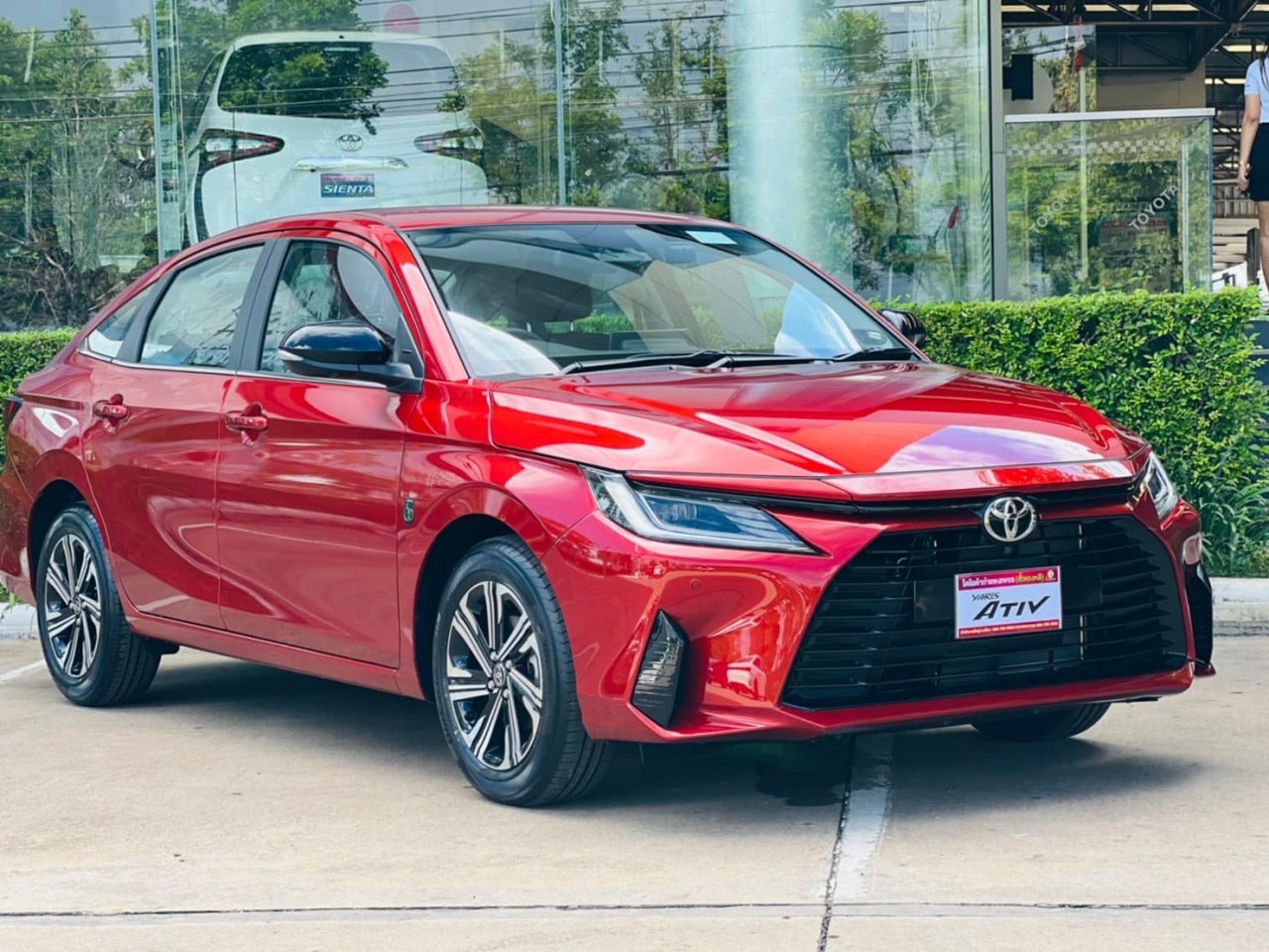 Toyota Vios 2023 vừa ra mắt đã “cháy hàng” sau một tháng mở bán