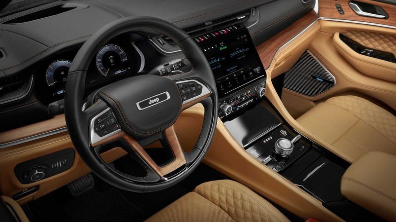 Jeep Grand Cherokee L 2022 sắp được bán tại Việt Nam với giá từ 6,18 tỷ đồng Jeep Grand Cherokee L 2022 sắp được bán tại Việt Nam với giá từ 6,18 tỷ đồng