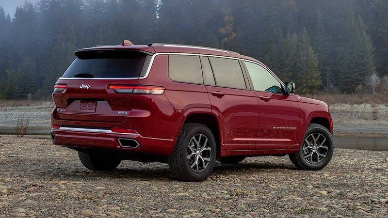 Jeep Grand Cherokee L 2022 sắp được bán tại Việt Nam với giá từ 6,18 tỷ đồng Jeep Grand Cherokee L 2022 sắp được bán tại Việt Nam với giá từ 6,18 tỷ đồng