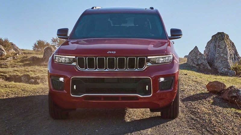 Jeep Grand Cherokee L 2022 sắp được bán tại Việt Nam với giá từ 6,18 tỷ đồng Jeep Grand Cherokee L 2022 sắp được bán tại Việt Nam với giá từ 6,18 tỷ đồng
