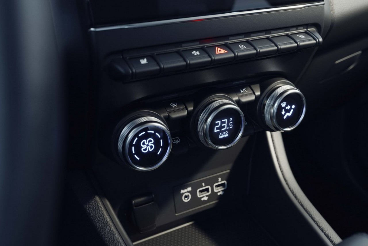 Mitsubishi Outlander Sport ra mắt, thiết kế tương tự Renault Captur Mitsubishi Outlander Sport ra mắt, thiết kế tương tự Renault Captur