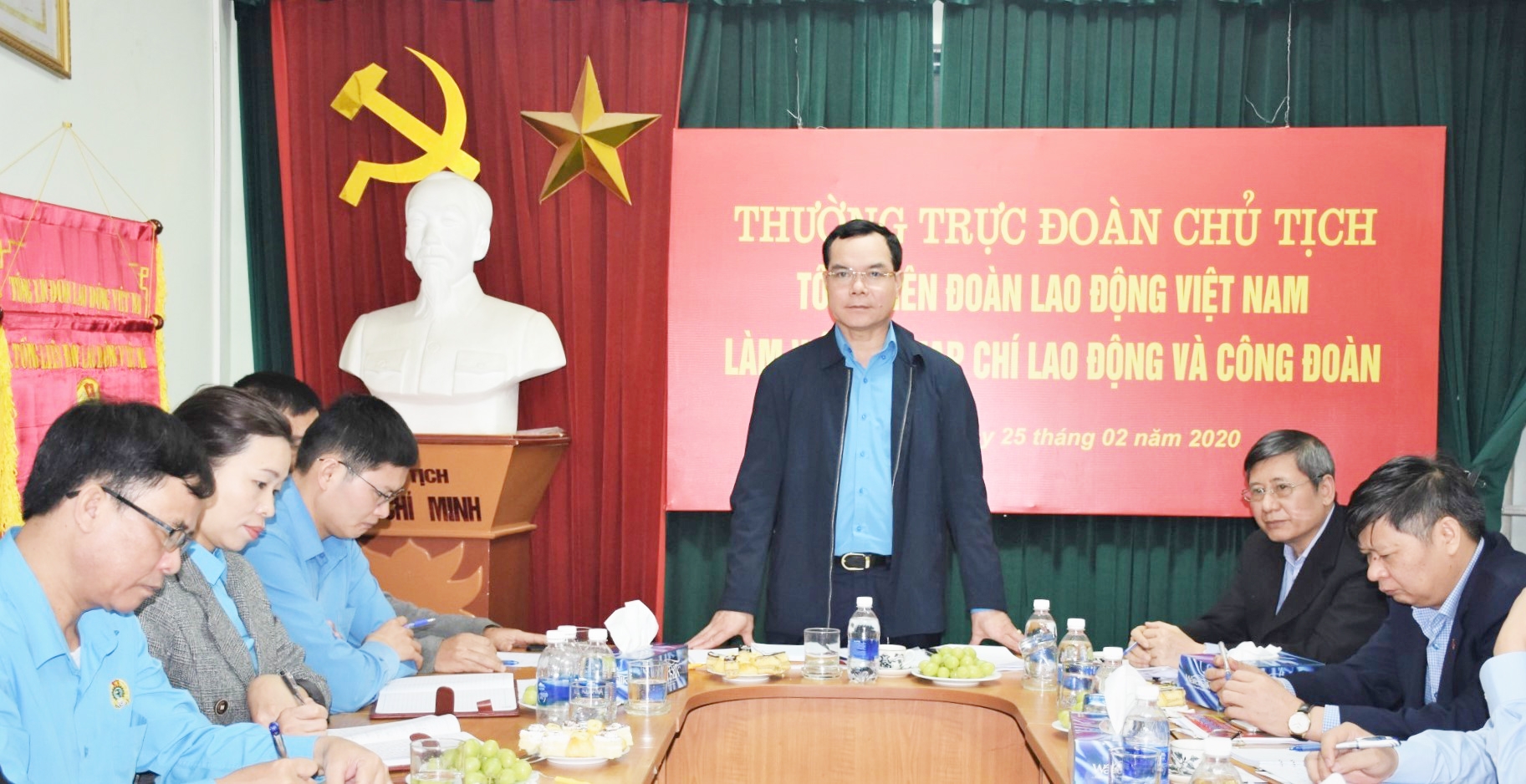 Tạp chí Lao động và Công đoàn kỷ niệm 92 năm xuất bản số đầu tiên Tạp chí Lao động và Công đoàn kỷ niệm 92 năm xuất bản số đầu tiên