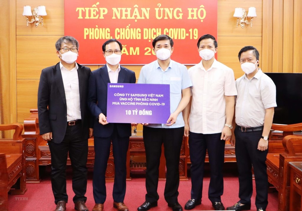 Samsung Việt Nam ủng hộ 56 tỷ đồng chung tay phòng, chống dịch Covid-19 Samsung Việt Nam ủng hộ 56 tỷ đồng chung tay phòng, chống dịch Covid-19