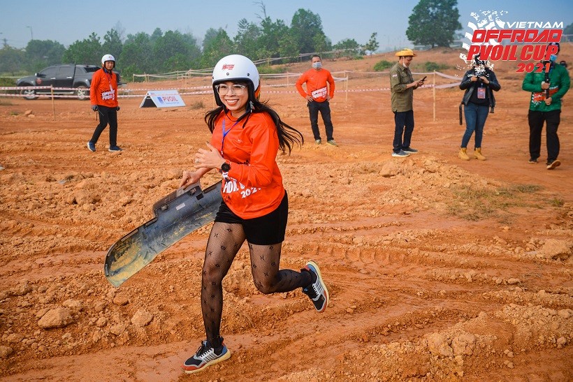 [PVOIL VOC 2021] Những bóng hồng xinh đẹp toả sáng trên đường đua Offroad