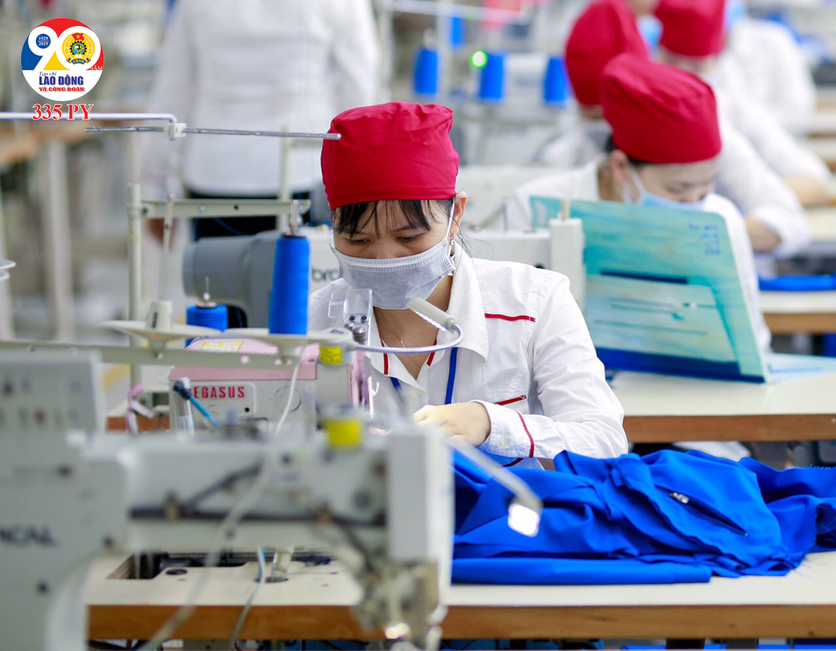 Nữ công nhân may Công ty CP An Hưng –Phú Yên Nữ công nhân may Công ty CP An Hưng –Phú Yên