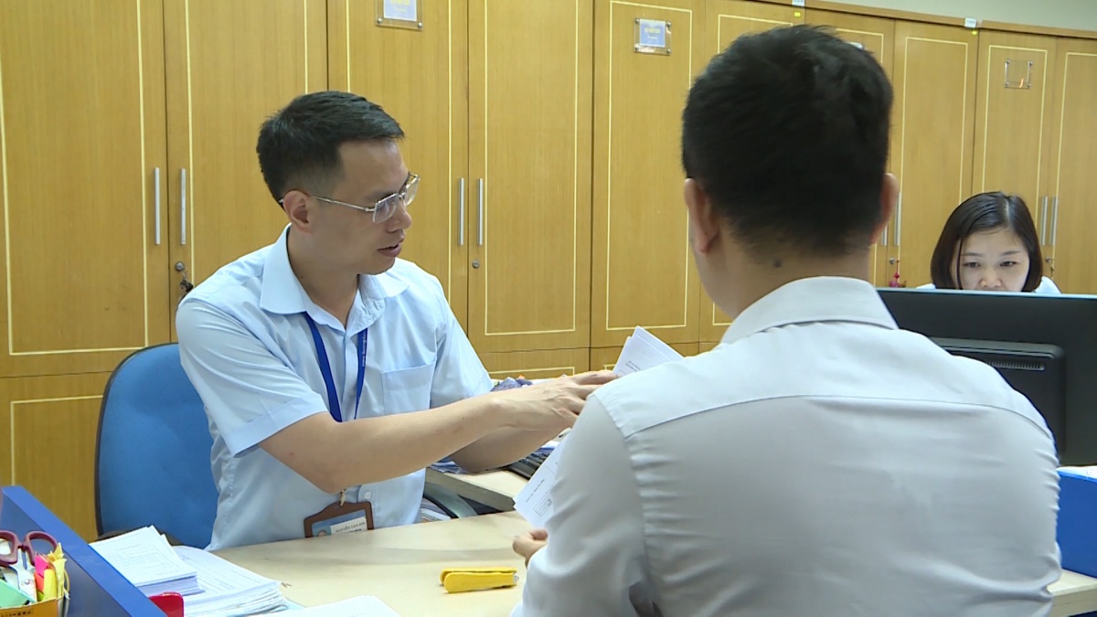 Tính lại trợ cấp với nhóm công chức nghỉ diện tinh giản biên chế