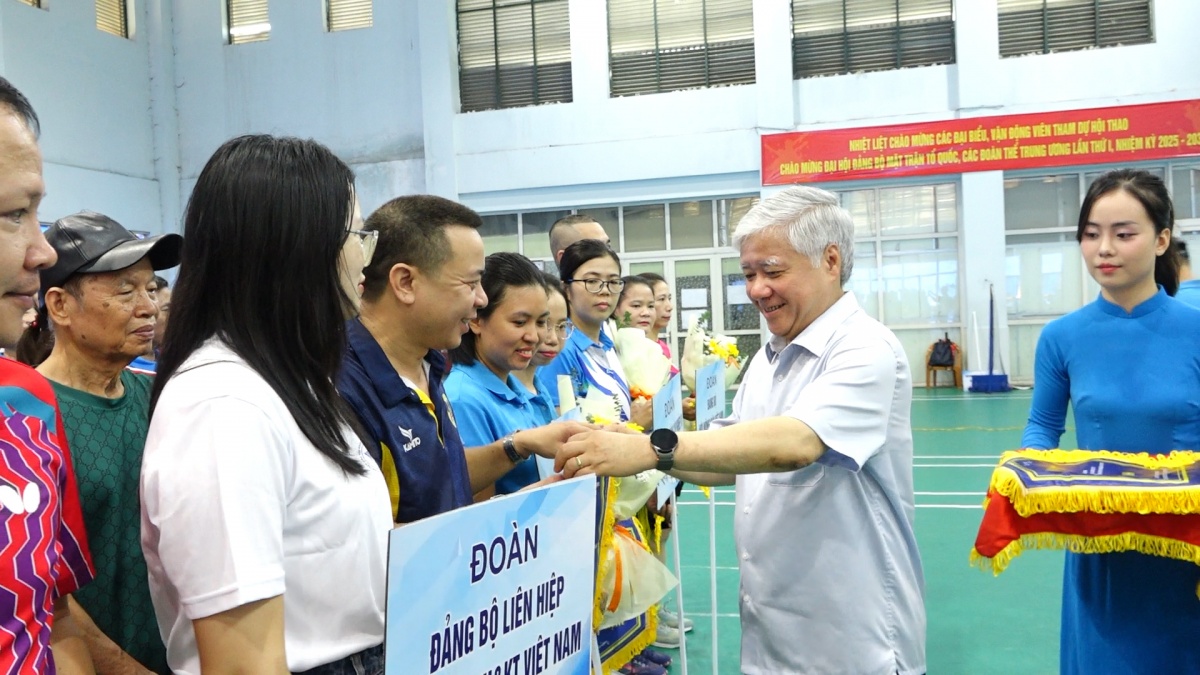 Khai mạc Hội thao chào mừng Đại hội Đảng bộ Mặt trận Tổ quốc