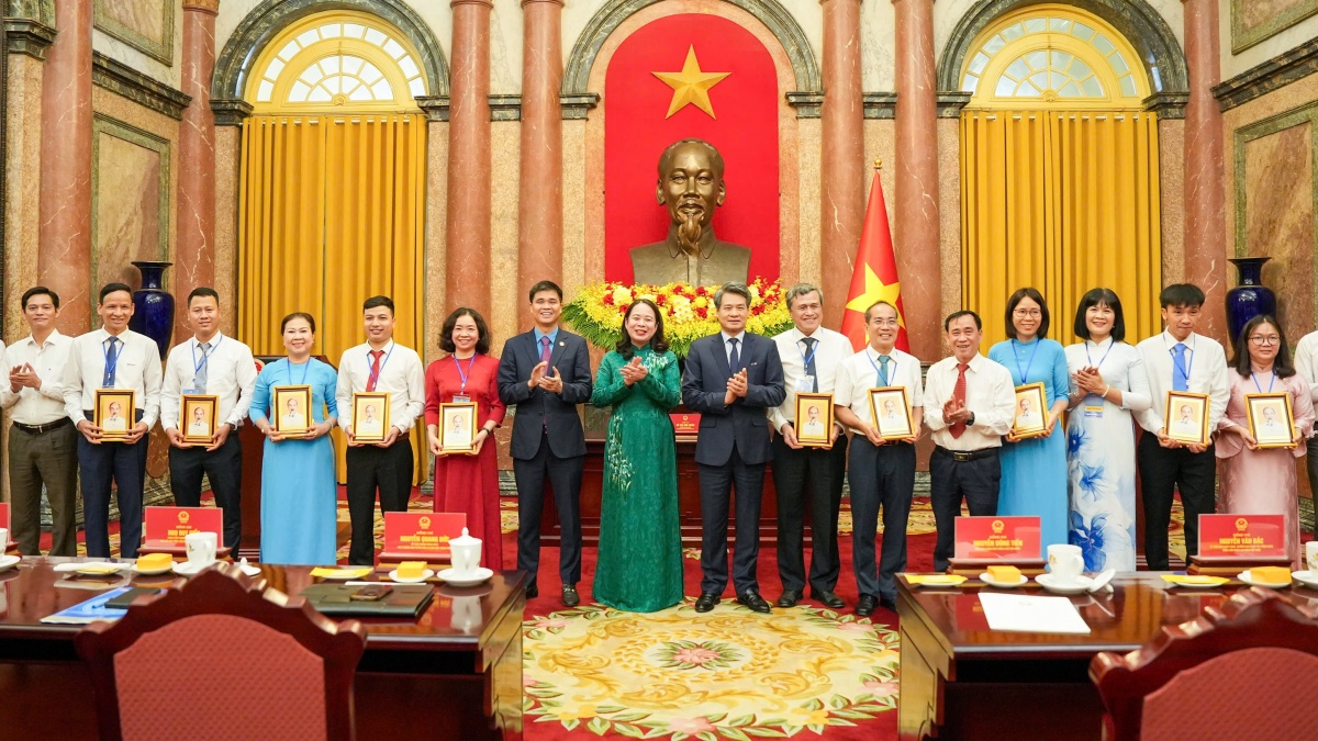 Phó Chủ tịch nước biểu dương 101 Chủ tịch Công đoàn cơ sở xuất sắc