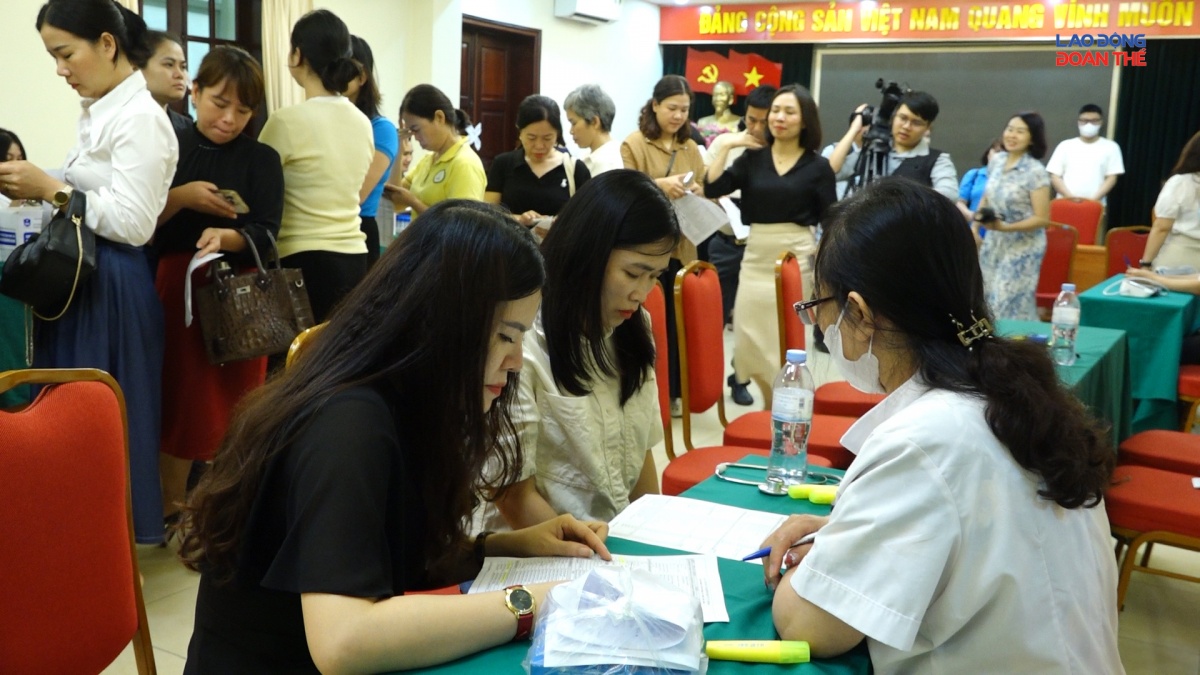 Công đoàn phường Hoàn Kiếm khám sức khỏe miễn phí cho 2.000 đoàn viên, người lao động