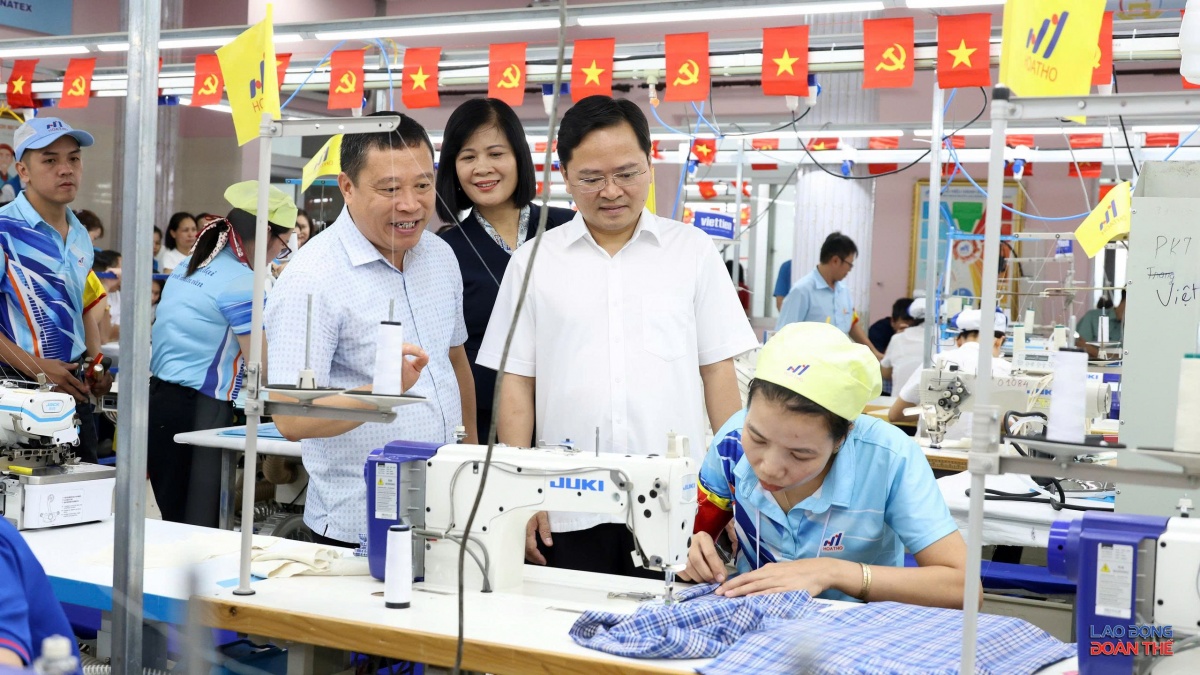 Sôi nổi Hội thi Thợ giỏi ngành Dệt May lần thứ VII