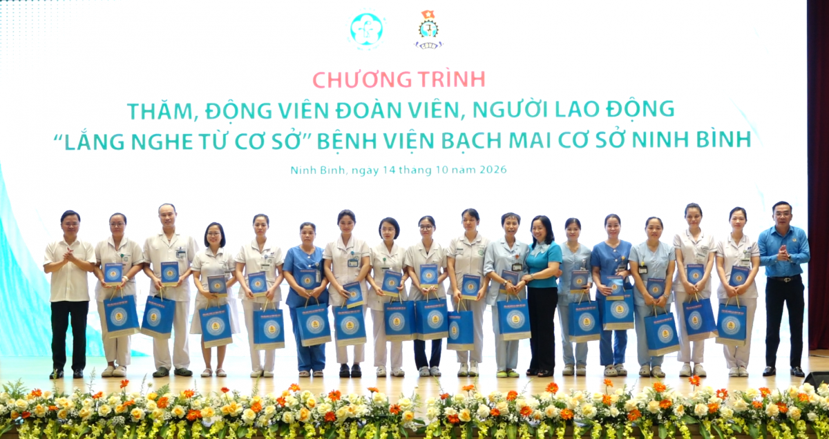 Chủ tịch Tổng LĐLĐ Việt Nam thăm đoàn viên tại Bệnh viện Bạch Mai và Bệnh viện Việt Đức cơ sở Ninh Bình